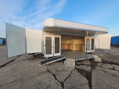 Exhibition trailer with large canopy Exhibition trailer with large canopy