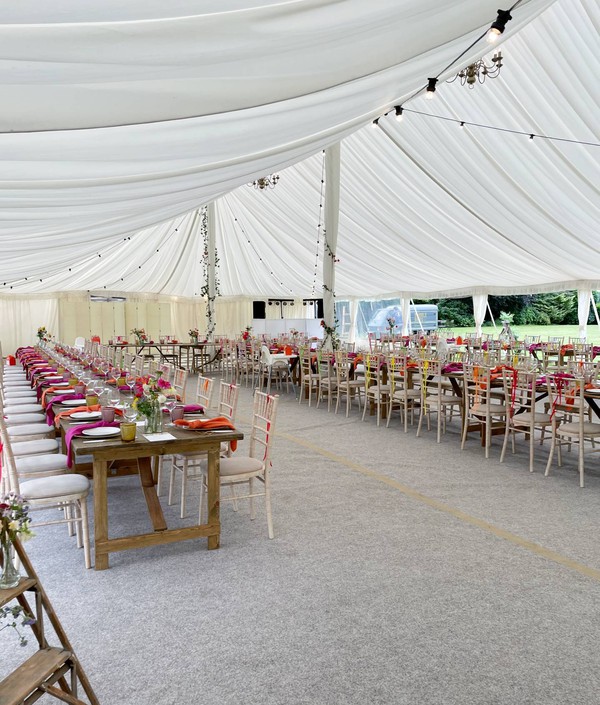 Marquee wedding - Ivory pleated lining