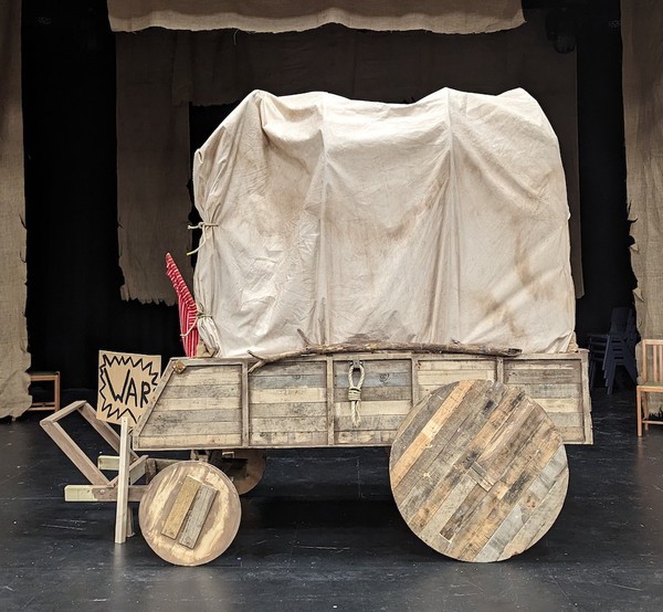 Large, Moving Cart / Wagon