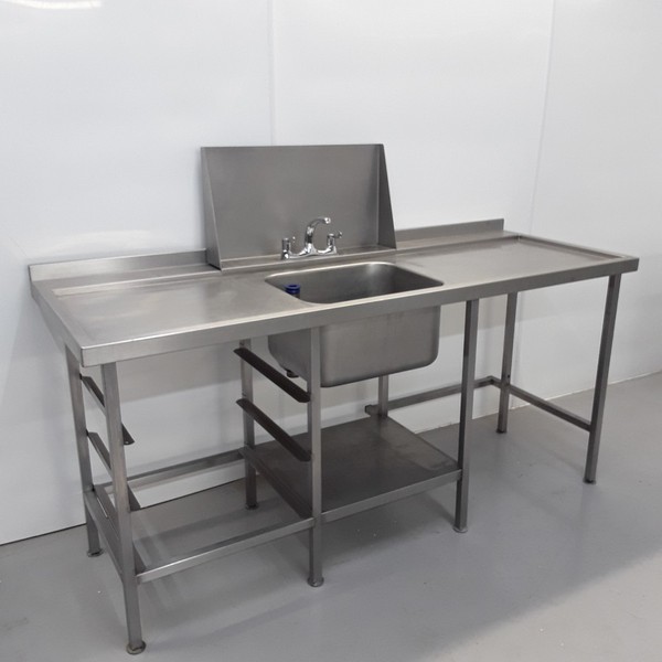 Single sink - two drainers and tray rack