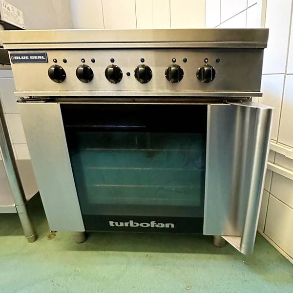 Secondhand E931M  oven by Blue Seal