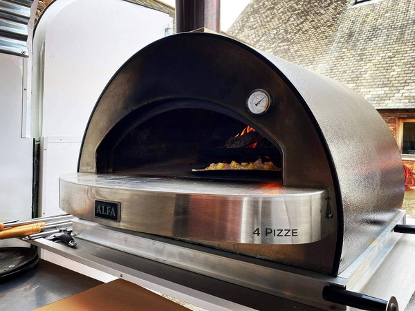 ALFA 4 Pizze wood fired pizza oven