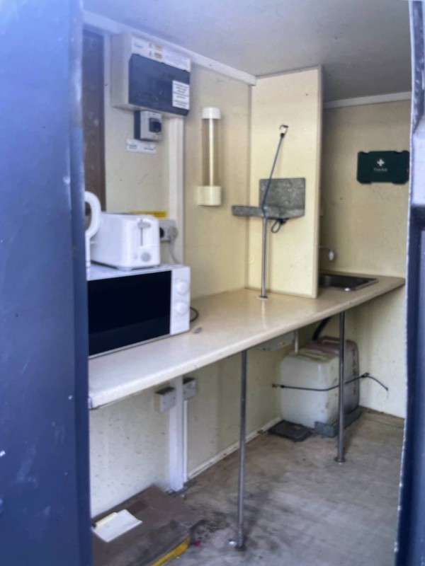 Welfare trailer with kitchen / canteen