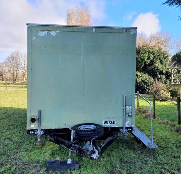 Large toilet trailer for sale