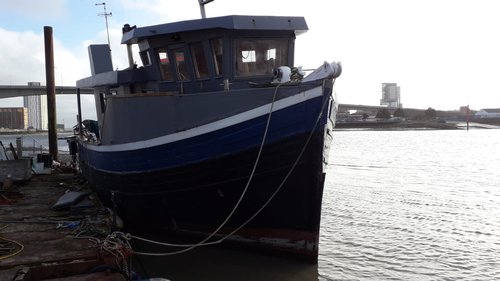 Floating home for sale Southampton Floating home for sale Southampton