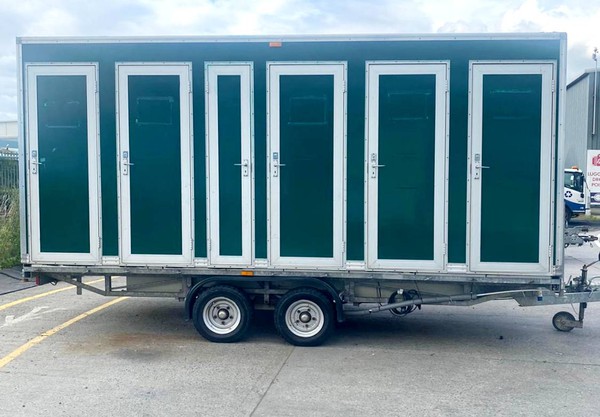 Twin axel toilet trailer for sale