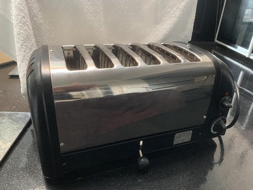 https://for-sale.used-secondhand.co.uk/media/used/secondhand/images/84861/stainless-steel-commercial-grade-dualit-6-slot-toaster-luton-bedfordshir/500/dualit-6-slot-toaster-for-sale-620.jpeg