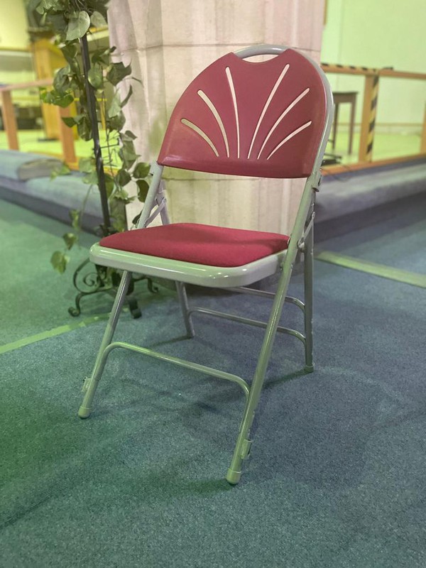 Secondhand folding chairs