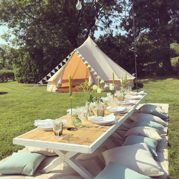 Vintage bell tent hire with bunting