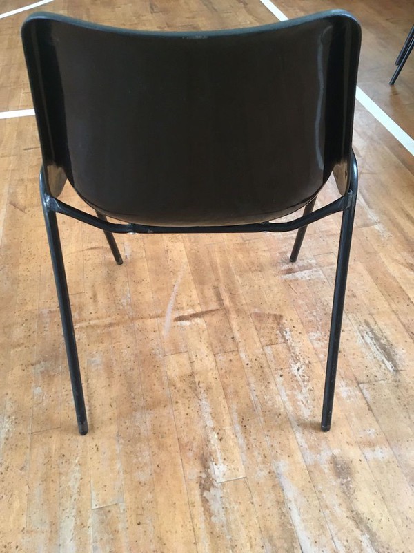 Buy Used plastic stacking chairs