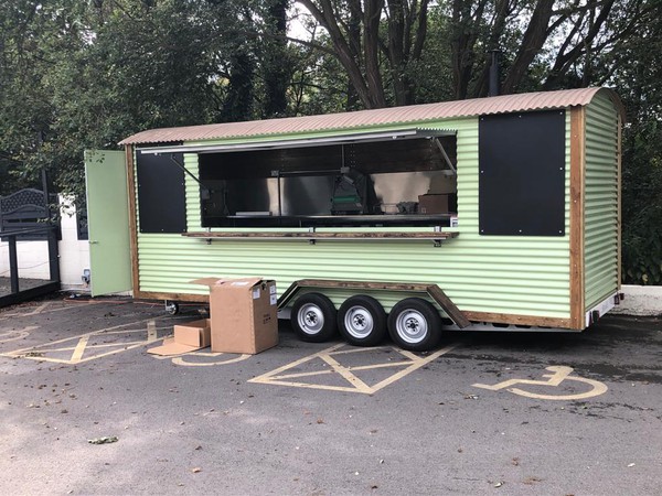 Secondhand Used Mobile Catering Trailer with Wood Fired Pizza Oven For Sale