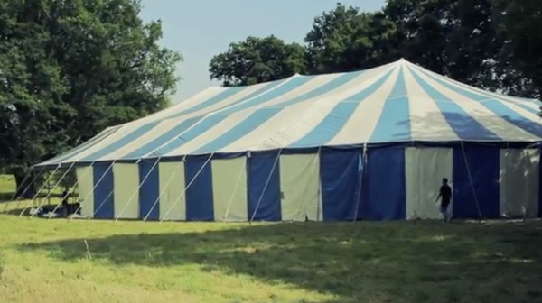 90 x 140ft Blue and White Striped Big Top