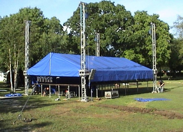 12m x 9m stage roof