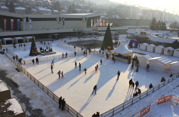 Secondhand Ice Rink 20 x 40 m – 800 m2