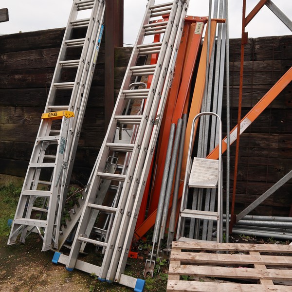 10 Rung Zarges triple extension ladders