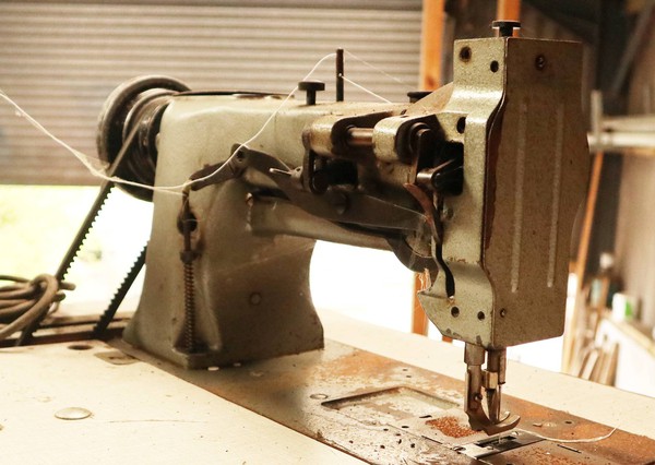 Second hand sewing machine industrial