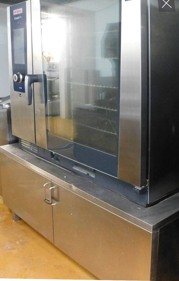 Combi oven by Rational