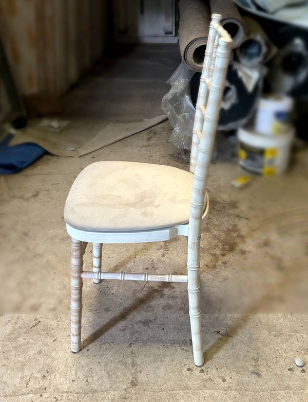 Chiavari chairs for sale - Limewash
