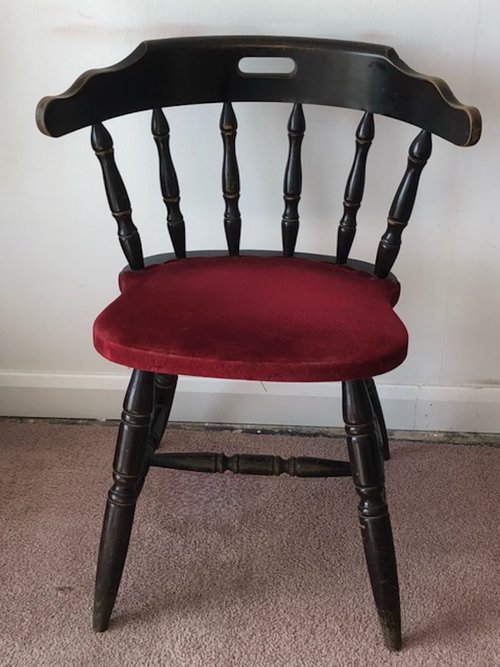Traditional Captains Style Wooden Chairs Traditional Captains Style Wooden Chairs