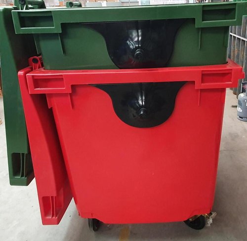 1100L Rubbish bin for sale