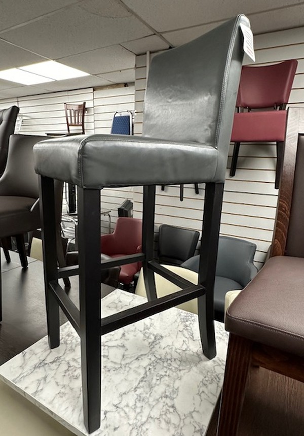 Leather High Bar Stool Chair For Sale