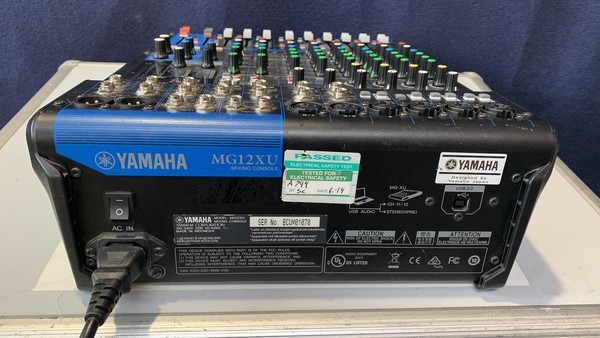 MG12 XU mixing console