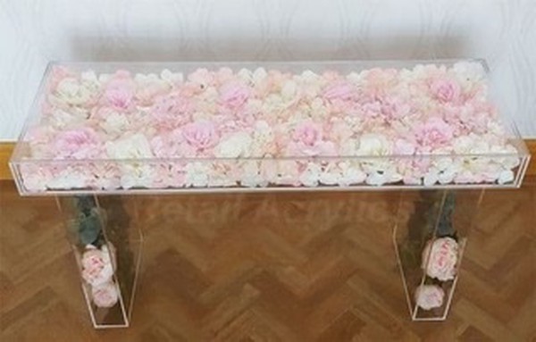Clear Acrylic Wedding Sweetheart Table