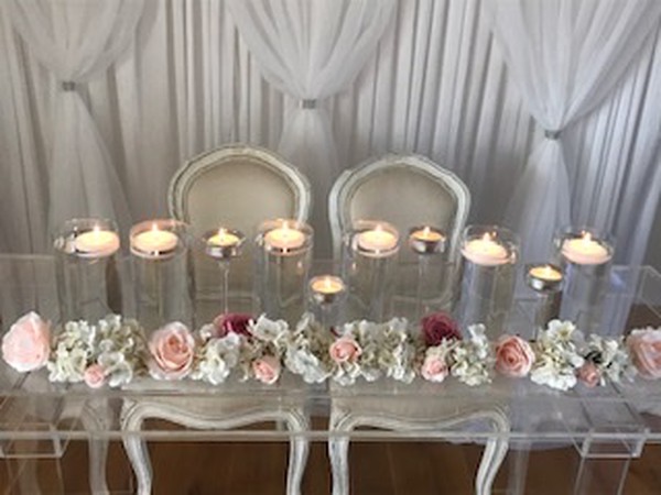 Clear Acrylic Wedding Table