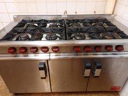 MasterChef 8 Burner LPG Range