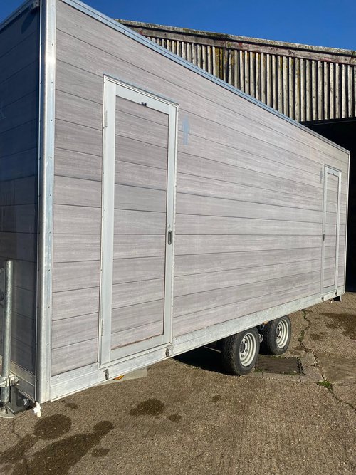 Secondhand Used 3 + 1 Luxury Unit For Sale Secondhand Used 3 + 1 Luxury Unit For Sale