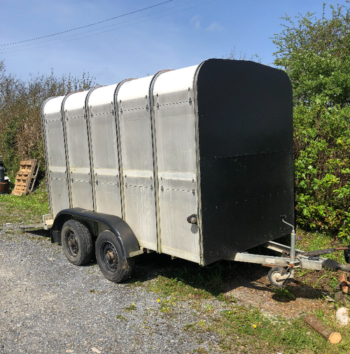 Live stock trailer for sale Live stock trailer for sale