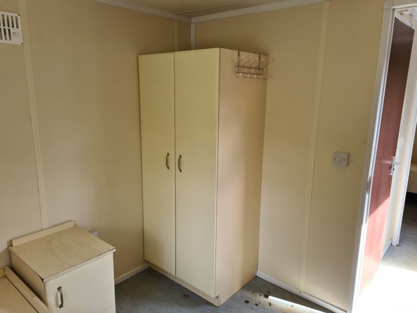Secondhand Used 20' Site Sleeper Cabins
