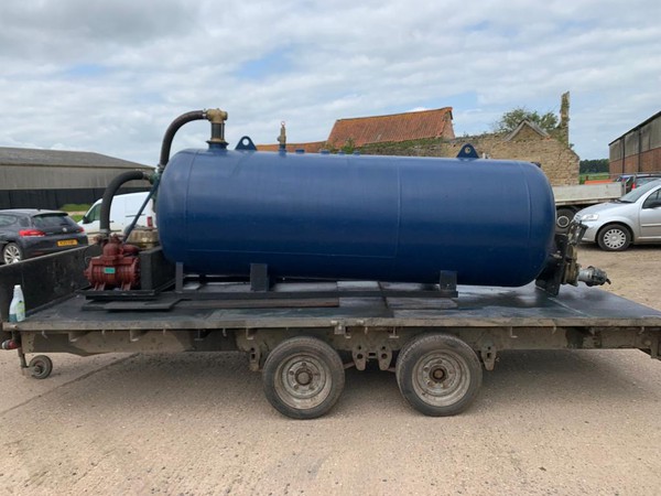 Vacuum tank with trailer for sale