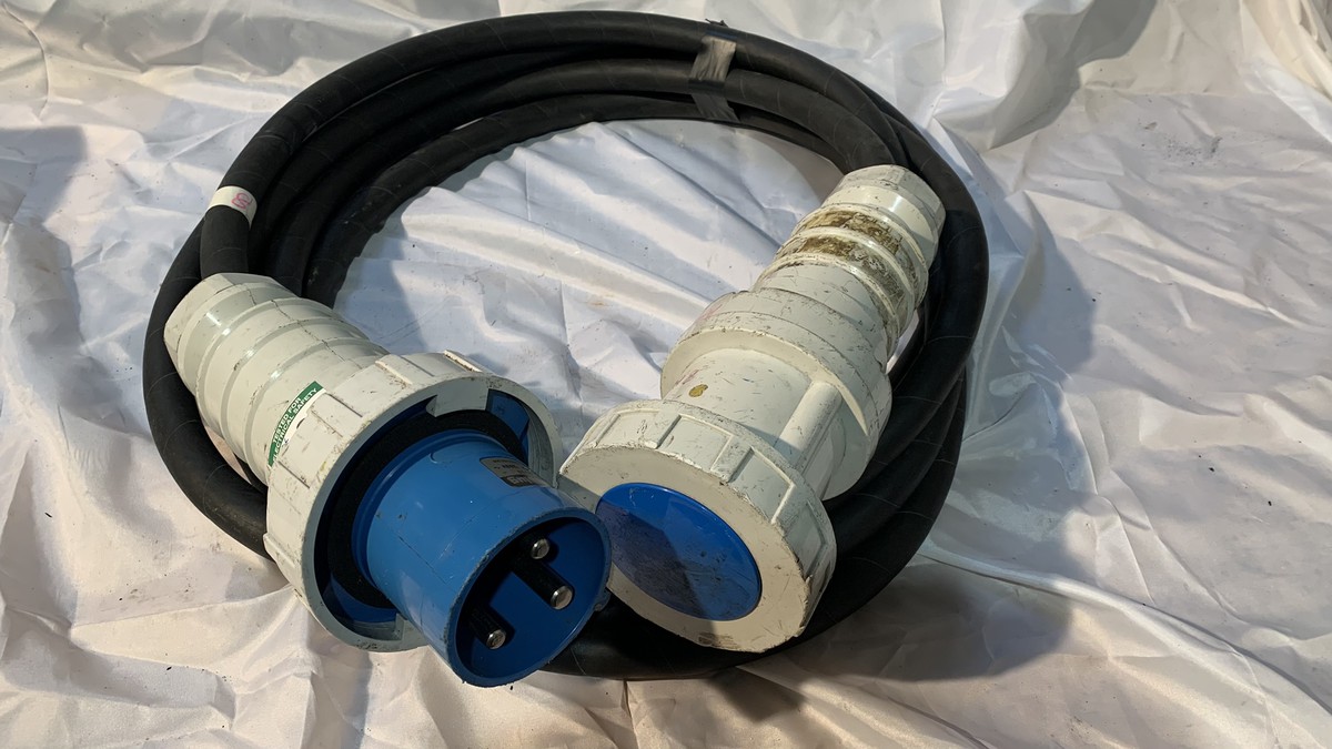 Secondhand Sound and Lighting Equipment PowerDistribution 8 Mt 63A