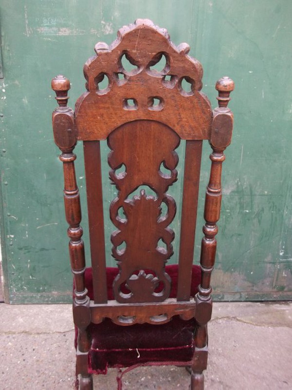 Carolean 18th Century Scallop Carved Chair Set to buy