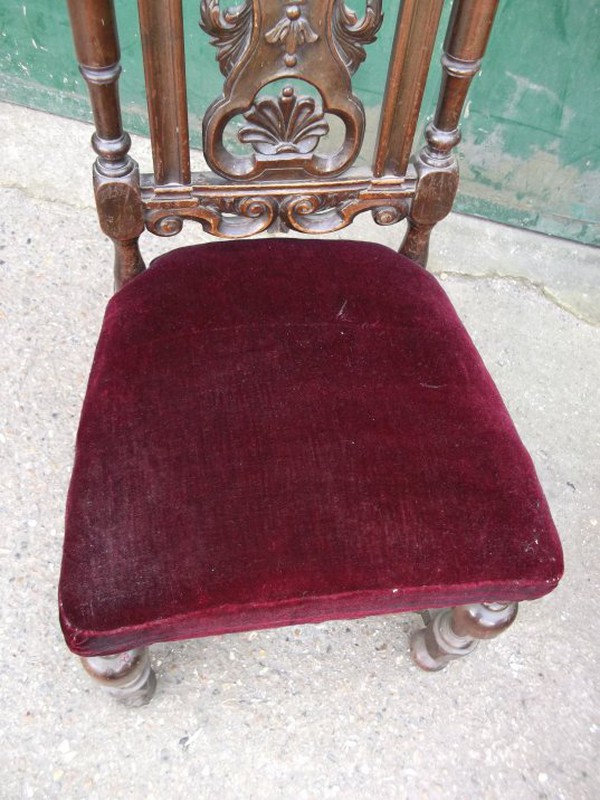 Ornate Carolean 18th Century Scallop Carved Chair Set