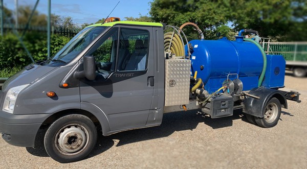 Ford Transit toilet service truck Ford Transit toilet service truck