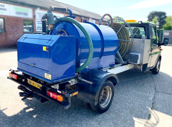 Stainless Steel Rapide tanker 180/100 split waste and water. Stainless Steel Rapide tanker 180/100 split waste and water.