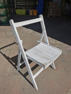 68x Job Lot of Vintage White Folding Chairs