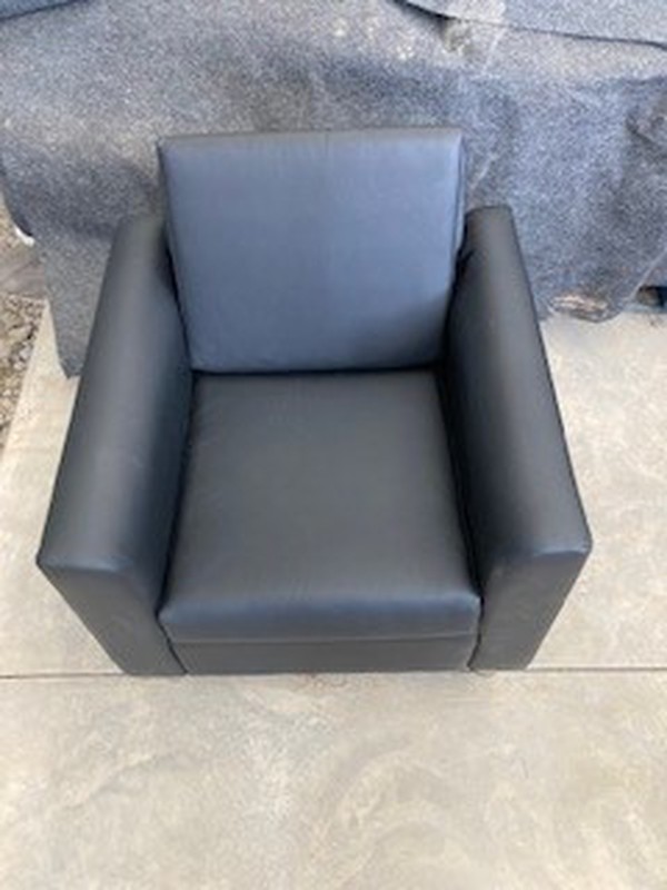 Black Leather Tub Chairs For Sale
