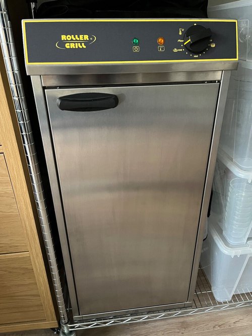 Secondhand Chairs and Tables Roller Grill