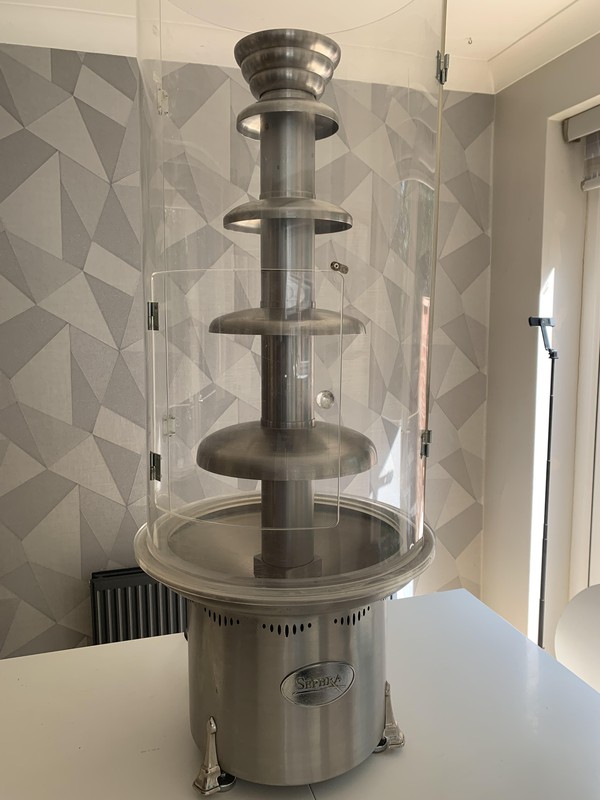 Sephra Commercial Chocolate Fountain CF 44 Inches Tall For Sale