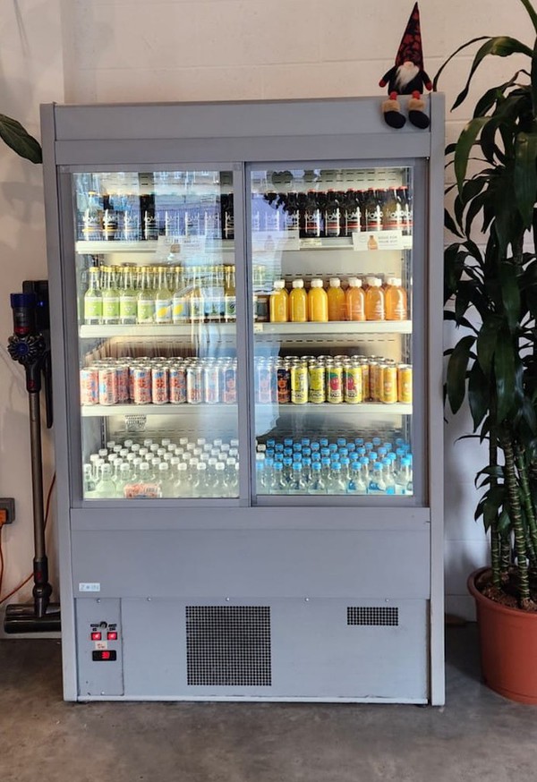 Secondhand Zoin Multi Deck Drinks Display Chiller Fridge For Sale