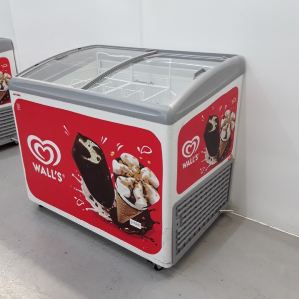 Secondhand Used AHT Rio S 100 LED Ice Cream Display Freezer