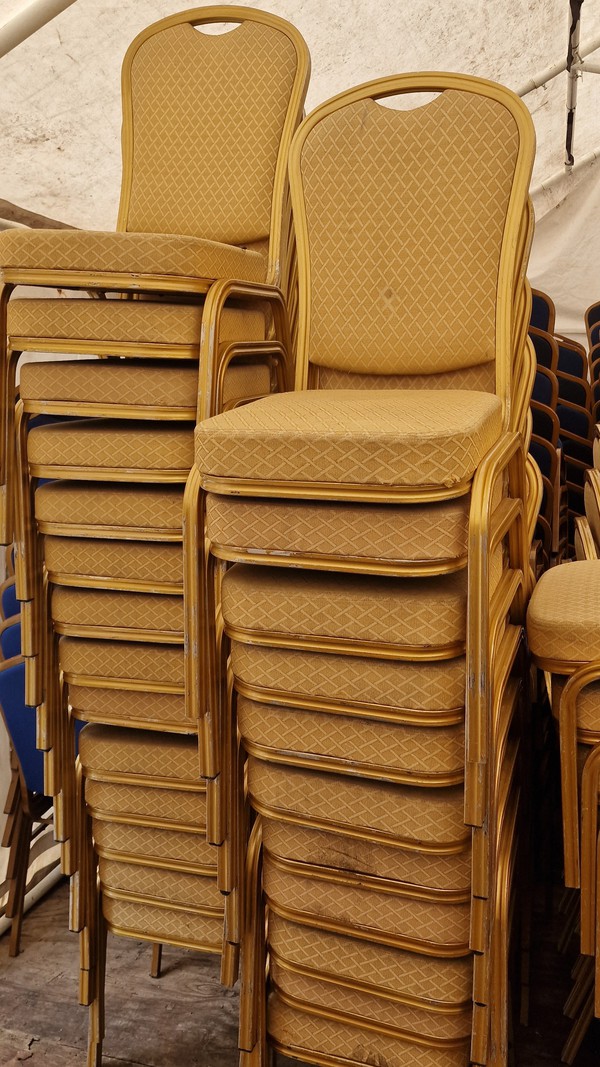 Secondhand Used Gold Metal Banqueting Chairs with Gold Padding For Sale