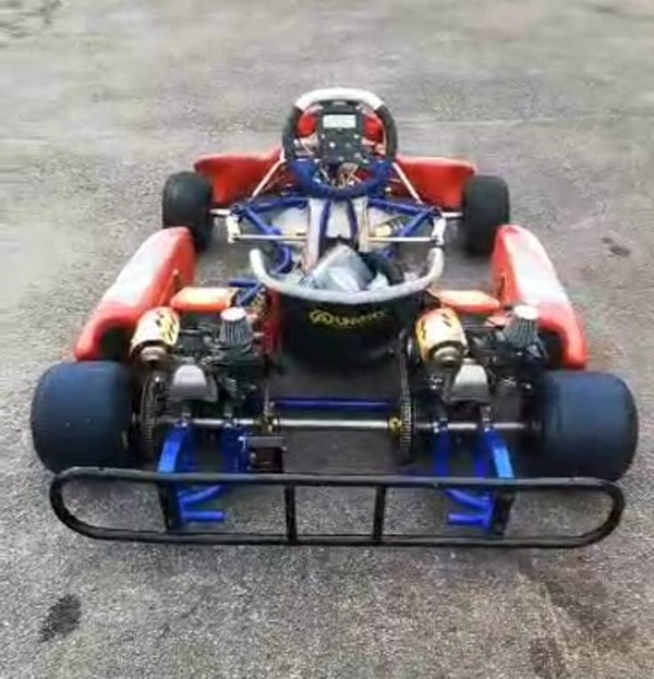 Pro Kart twin engine Honda GX200