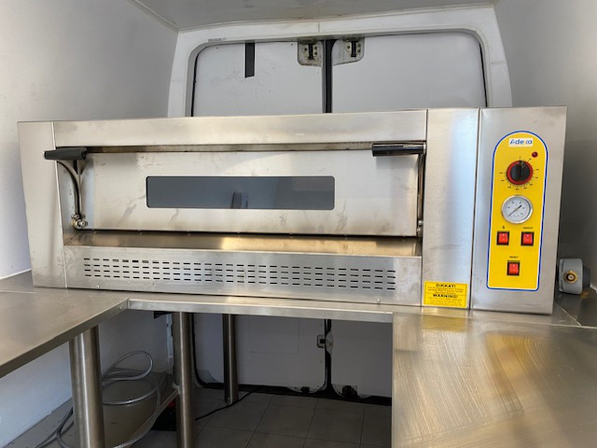 Secondhand Catering Equipment Catering Trailers / Trucks And Mobile