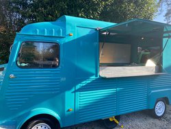 New Unused Catering Food Trailer Retro Replica 4.8MTR HY Van For Sale