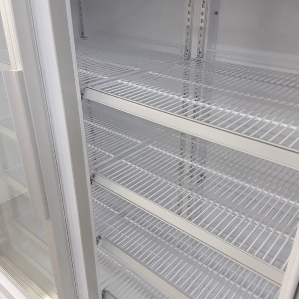 Shop display fridge with wire shelves