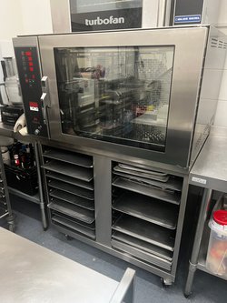 Secondhand Mono 4 5 Tray Classic RH Convection Oven with Own Cabinet For Sale
